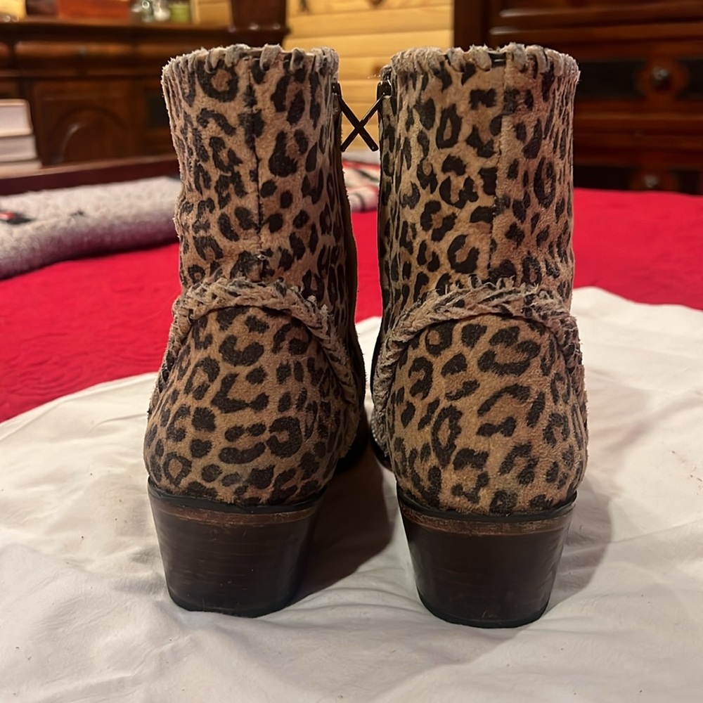 Cheetah print boot - Picture 4 of 5